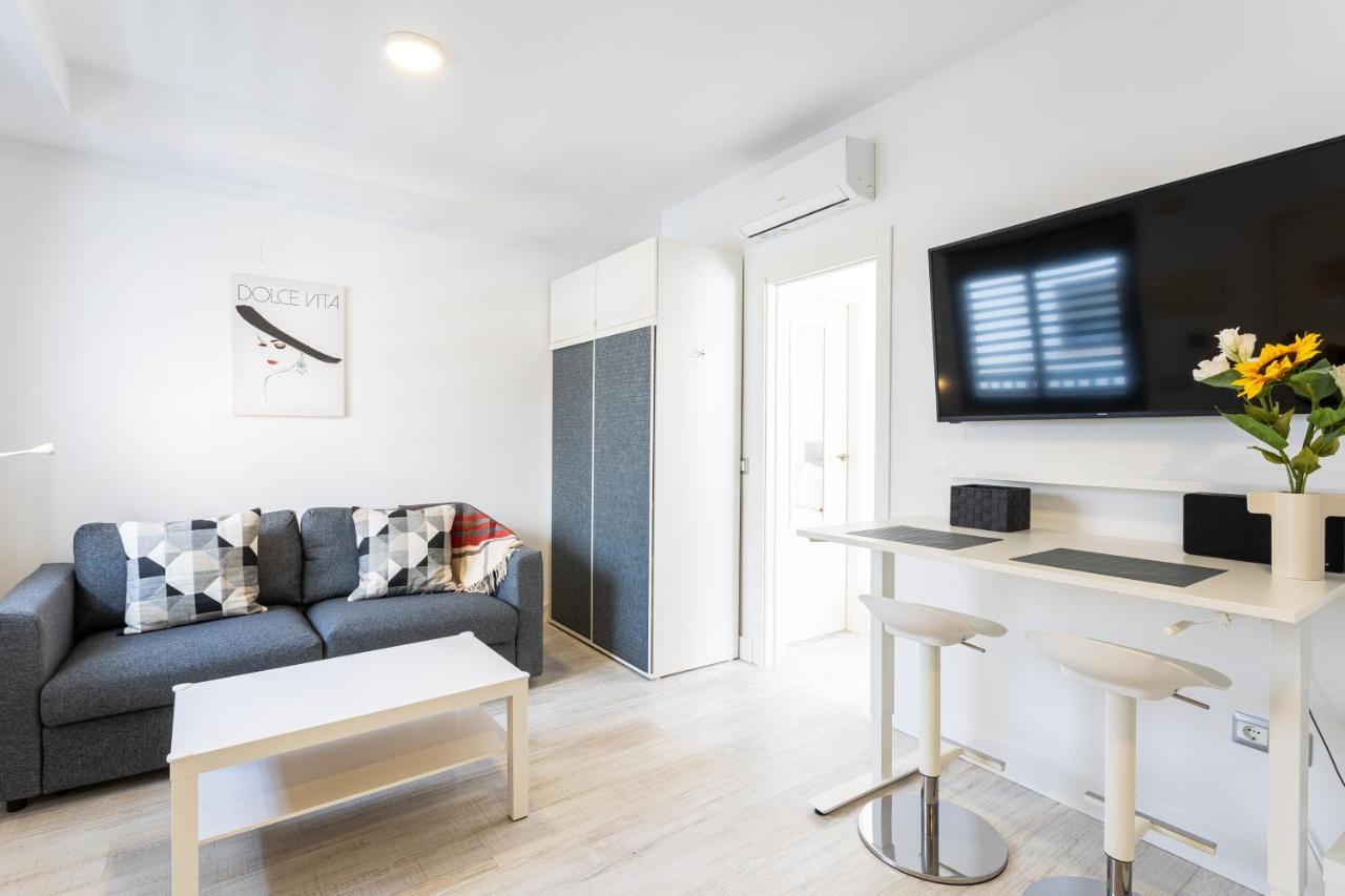 Holidays2Malaga Dos Aceras Apartment Bagian luar foto